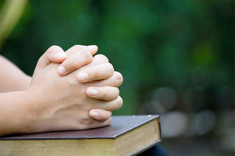 oraciones-para-orar-en-familia