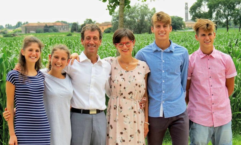 Un laico può dare l'Estrema Unzione?